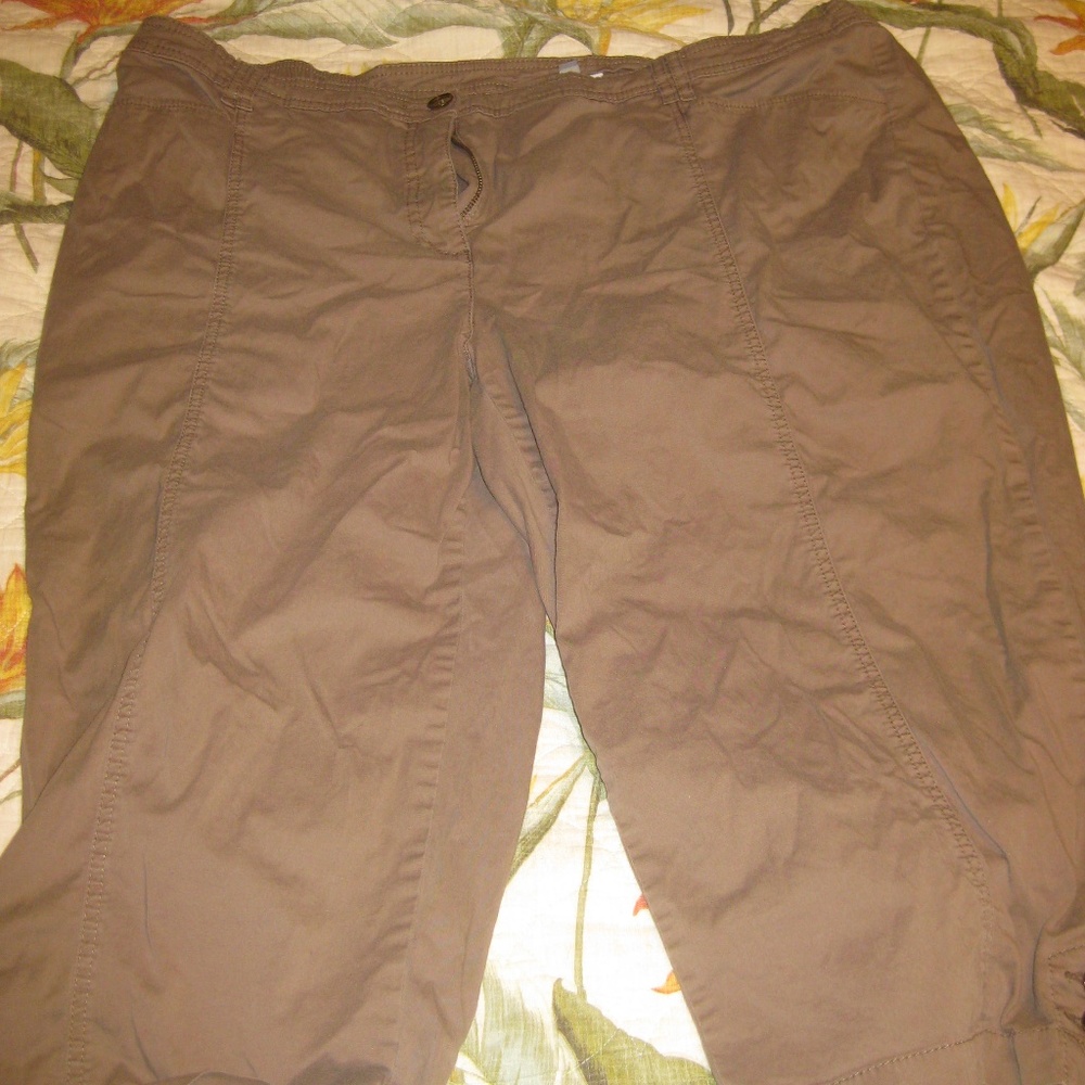 JM Collection Capris